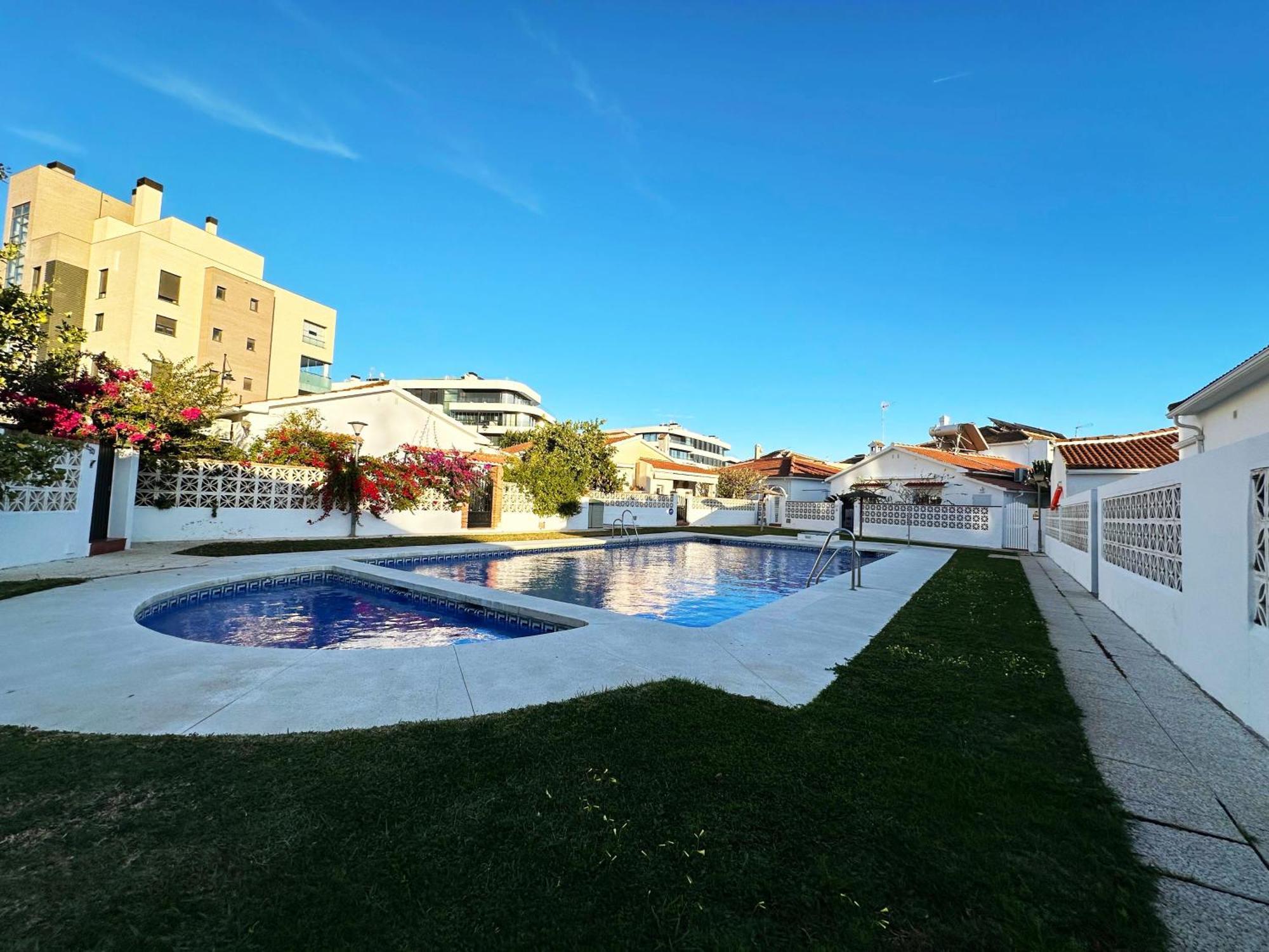 Villa Pepita - 3 Dormitorios - 350 Metros Playa - Piscina Torremolinos Eksteriør bilde